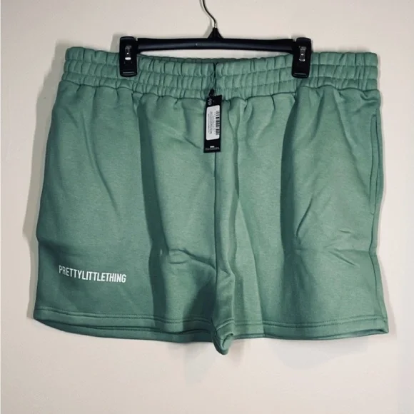 NEW PLT Sage Green Athleisure Stretch Shorts size 16 Pretty Little Thing plus - Picture 4 of 11